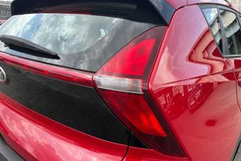 HYUNDAI BAYON 1.0 T-GDi MHEV SE Connect SUV 5dr Petrol Hybrid DCT Euro 6 (s/s)