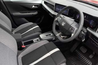 Vauxhall FRONTERA ELECTRIC 44kWh GS SUV 5dr Electric Auto (113 ps)