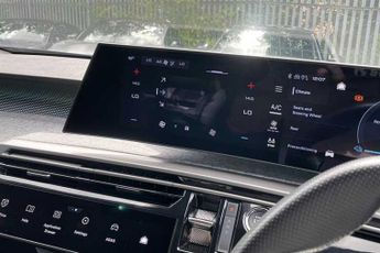 Peugeot E-5008 73kWh GT SUV 5dr Electric Auto (210 ps)