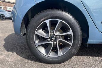 HYUNDAI i10 1.2 Premium Hatchback 5dr Petrol Auto Euro 6 (87 ps)