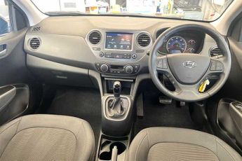 HYUNDAI i10 1.2 Premium Hatchback 5dr Petrol Auto Euro 6 (87 ps)