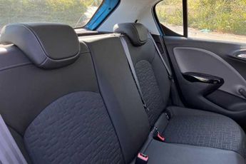 Vauxhall Corsa 1.4i (90 PS) SE 5 Door Petrol Hatchback Automatic *** 1 Private 