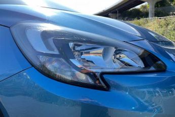 Vauxhall Corsa 1.4i (90 PS) SE 5 Door Petrol Hatchback Automatic *** 1 Private 