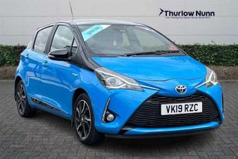 Toyota Yaris 1.5 VVT-h Cyan Bi-Tone Hatchback 5dr Petrol Hybrid E-CVT Euro 6 