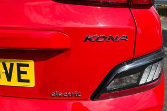 HYUNDAI KONA 64kWh Ultimate SUV 5dr Electric Auto (10.5kW Charger) (204 ps)
