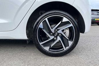 HYUNDAI i10 1.2 Premium Hatchback 5dr Petrol Auto Euro 6 (s/s) (79 ps)