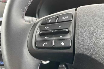 HYUNDAI i10 1.2 Premium Hatchback 5dr Petrol Auto Euro 6 (s/s) (79 ps)