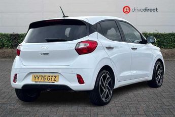 HYUNDAI i10 1.2 Premium Hatchback 5dr Petrol Auto Euro 6 (s/s) (79 ps)