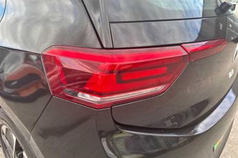 VOLKSWAGEN ID.3 Pro 58kWh Hatchback 5dr Electric Auto (204 ps)
