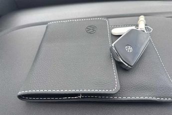 VOLKSWAGEN ID.3 Pro 58kWh Hatchback 5dr Electric Auto (204 ps)