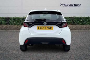 TOYOTA YARIS 1.5 VVT-h Icon Hatchback 5dr Petrol Hybrid E-CVT Euro 6 (s/s) (1