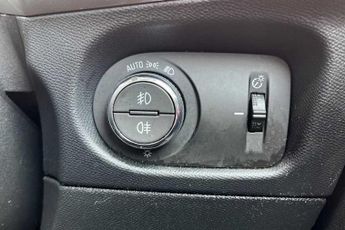 Vauxhall Mokka Electric 50kWh Ultimate SUV 5dr Electric Auto (136 ps)