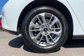 FORD FOCUS 1.0T EcoBoost MHEV Titanium Hatchback 5dr Petrol Hybrid DCT Euro