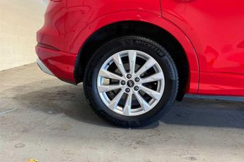 AUDI Q3 Q3 35 TFSI Sport 5dr S Tronic Estate