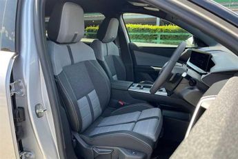 VAUXHALL GRANDLAND 1.2 GS SUV 5dr Petrol Hybrid e-DCT Euro 6 (s/s) (145 ps)