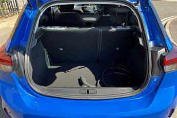 VAUXHALL Corsa Electric 50kWh Design Hatchback 5dr Electric Auto (136 ps)