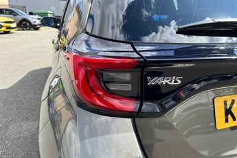 TOYOTA YARIS 1.5 VVT-h Design Hatchback 5dr Petrol Hybrid E-CVT Euro 6 (s/s) 