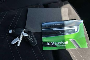 VAUXHALL GRANDLAND 1.2 Turbo Ultimate SUV 5dr Petrol Auto Euro 6 (s/s) (130 ps)