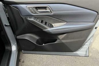 Nissan Qashqai 1.5 h e-POWER (190 PS) Tekna + 5 Door Petrol Hybrid SUV Automati