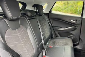Vauxhall Grandland 1.6 14.2 kWh PHEV (225 PS) Ultimate 5 Door Petrol Plug-in Hybrid