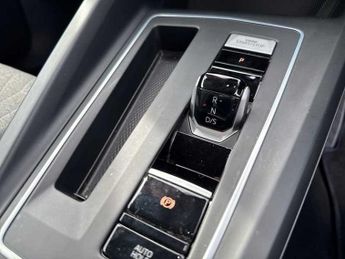 Volkswagen Golf Match 1.5 eTSI Hybrid Automatic Start/Stop (150ps)