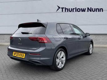 Volkswagen Golf Match 1.5 eTSI Hybrid Automatic Start/Stop (150ps)