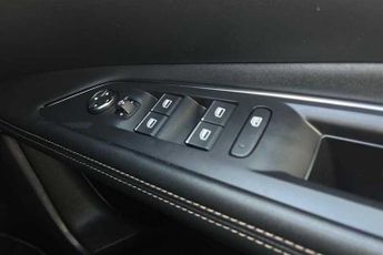 PEUGEOT 3008 1.2 PureTech GT SUV 5dr Petrol EAT Euro 6 (s/s) (130 ps)