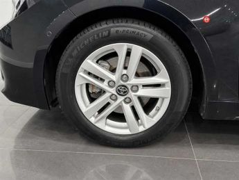 TOYOTA COROLLA 2.0 VVT-h GPF Icon Tech Touring Sports 5dr Petrol Hybrid CVT Eur