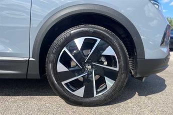 VAUXHALL GRANDLAND 1.2 GS SUV 5dr Petrol Hybrid e-DCT Euro 6 (s/s) (136 ps)
