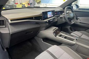 VAUXHALL GRANDLAND 1.2 GS SUV 5dr Petrol Hybrid e-DCT Euro 6 (s/s) (136 ps)