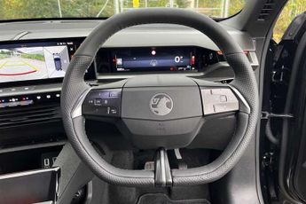 Vauxhall Grandland 1.2i MHEV (136 PS) Ultimate 5 Door Petrol Hybrid SUV Automatic 