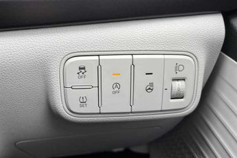 HYUNDAI i20 1.0 T-GDi Tech Line Hatchback 5dr Petrol DCT Euro 6 (s/s) (90 ps
