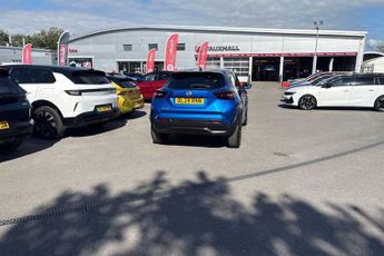 NISSAN JUKE 1.0 DIG-T N-Connecta SUV 5dr Petrol DCT Auto Euro 6 (s/s) (114 p