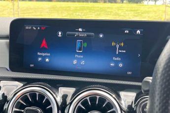 MERCEDES-BENZ A CLASS 1.3 A180h MHEV AMG Line (Executive) Hatchback 5dr Petrol Hybrid 