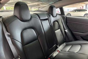 TESLA MODEL 3 (Dual Motor) Long Range Saloon 4dr Electric Auto 4WDE (346 ps)