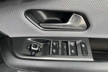 VAUXHALL GRANDLAND 1.2 Ultimate SUV 5dr Petrol Hybrid e-DCT Euro 6 (s/s) (136 ps)