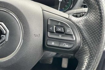MG MG5 61.1kWh Exclusive Long Range Estate 5dr Electric Auto (156 ps)