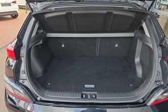 Hyundai KONA 64kWh Ultimate SUV 5dr Electric Auto (10.5kW Charger) (204 ps)