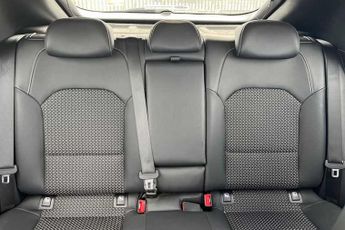 Kia Xceed 1.4 T-GDi 3 SUV 5dr Petrol DCT Euro 6 (s/s) (138 bhp)