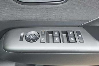 Hyundai KONA 1.6 h-GDi Advance SUV 5dr Petrol Hybrid DCT Euro 6 (s/s) (141 ps