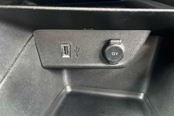VAUXHALL MOKKA Electric 50kWh Ultimate SUV 5dr Electric Auto (136 ps)