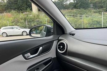 Hyundai KONA 64 kWh (204 PS) Ultimate 5 Door Electric SUV Automatic *** 1 Own