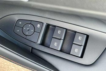 MG HS 1.5 Hybrid+ SE SUV 5dr Petrol Hybrid Auto Euro 6 (s/s) (224 ps)