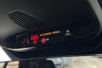 VOLVO XC40 1.5 T3 R-Design SUV 5dr Petrol Auto Euro 6 (s/s) (163 ps)