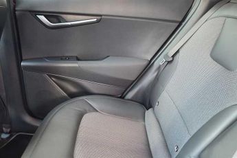 Kia Niro 64.8kWh 3 SUV 5dr Electric Auto (201 bhp)