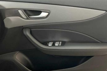 MG MGS5 49kWh SE SUV 5dr Electric Auto (170 ps)