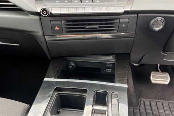 Vauxhall Astra 1.2i Turbo (130 PS) GS 5 Door Petrol Sports Tourer Automatic 