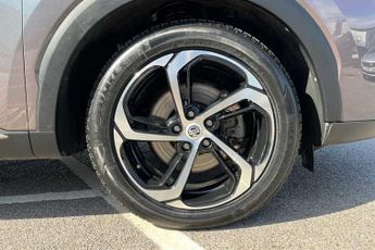 MG HS 1.5 T-GDI Trophy SUV 5dr Petrol DCT Euro 6 (s/s) (162 ps)