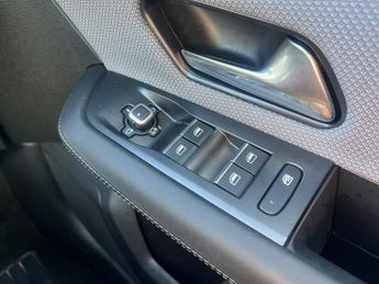 Vauxhall Grandland Electric GS 73kWh Automatic (213ps)