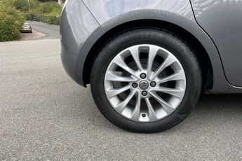 Vauxhall Corsa 1.4i (90 PS) SE 5 Door Petrol Hatchback Automatic 